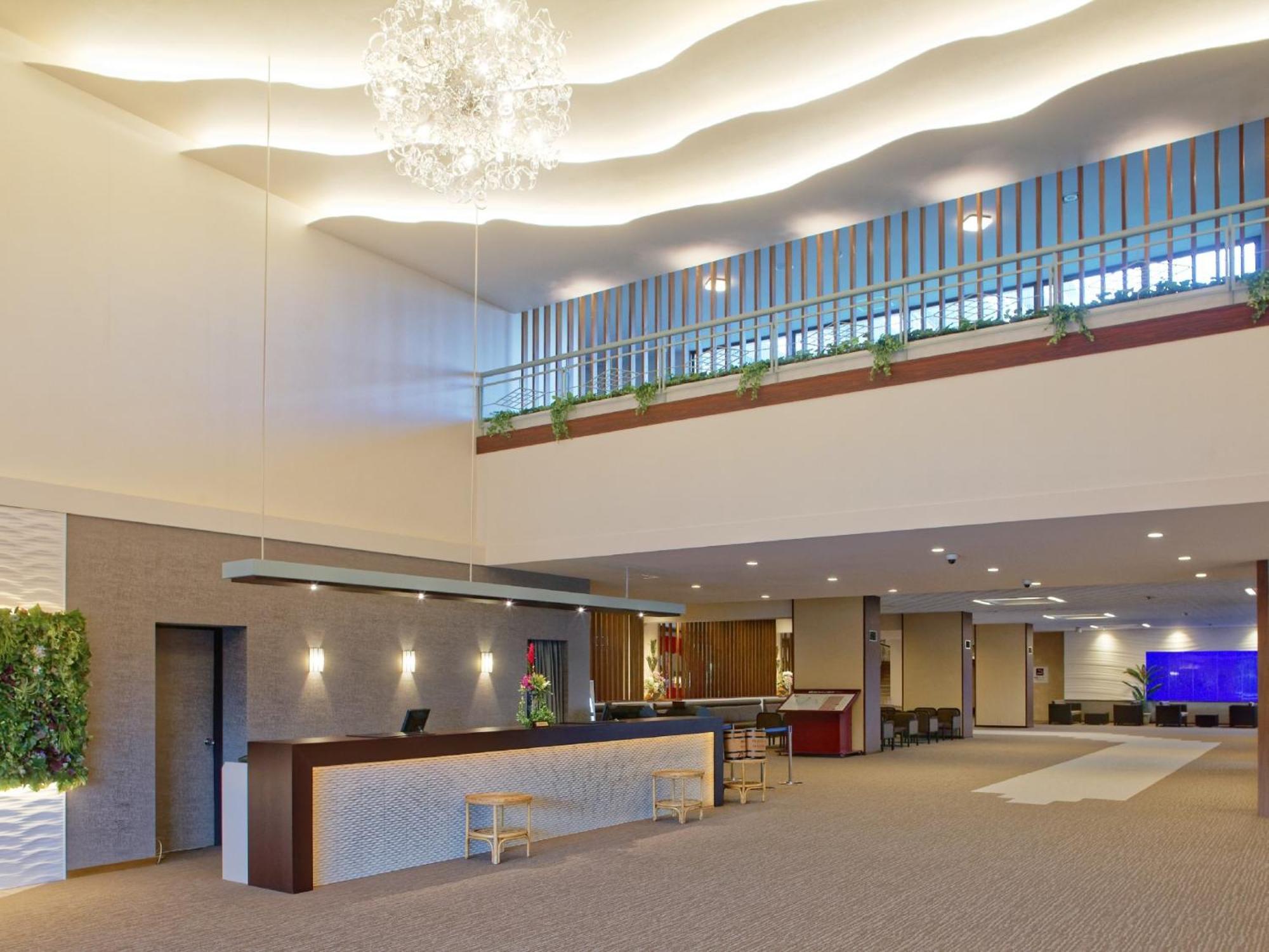 Hotel Ooedo Onsen Monogatari Premium Shirahama Saichoraku Zewnętrze zdjęcie