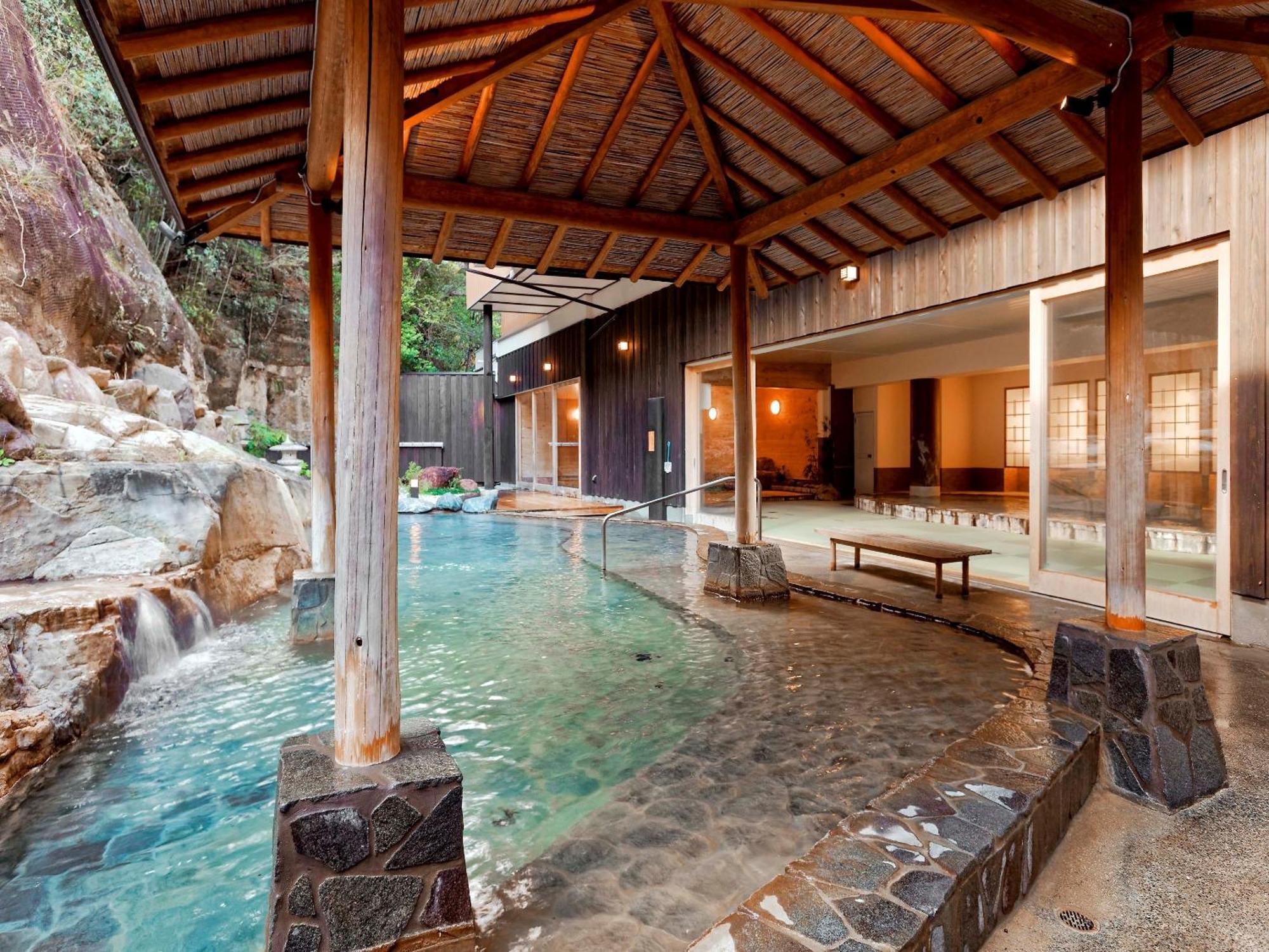 Hotel Ooedo Onsen Monogatari Premium Shirahama Saichoraku Zewnętrze zdjęcie