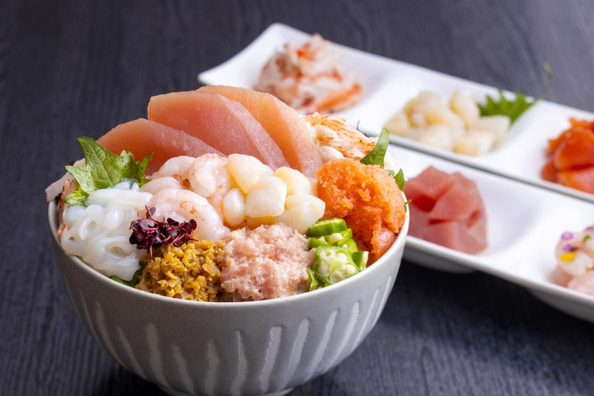 Hotel Ooedo Onsen Monogatari Premium Shirahama Saichoraku Zewnętrze zdjęcie