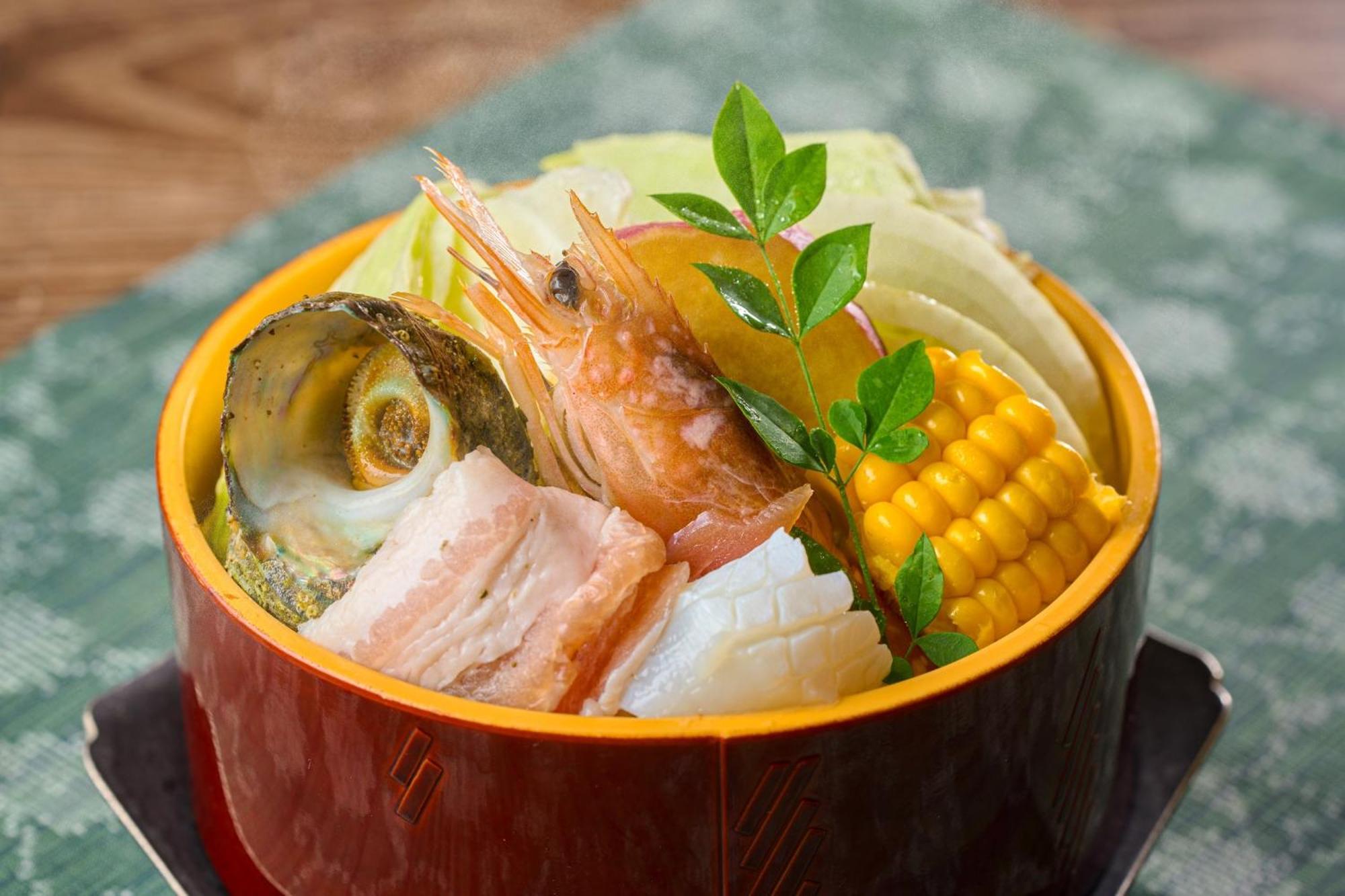 Hotel Ooedo Onsen Monogatari Premium Shirahama Saichoraku Zewnętrze zdjęcie