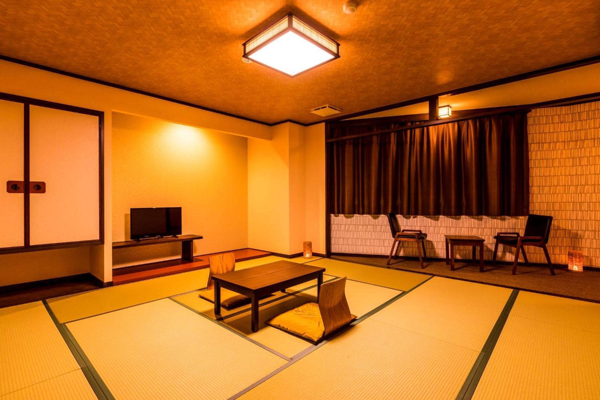 Hotel Ooedo Onsen Monogatari Premium Shirahama Saichoraku Zewnętrze zdjęcie