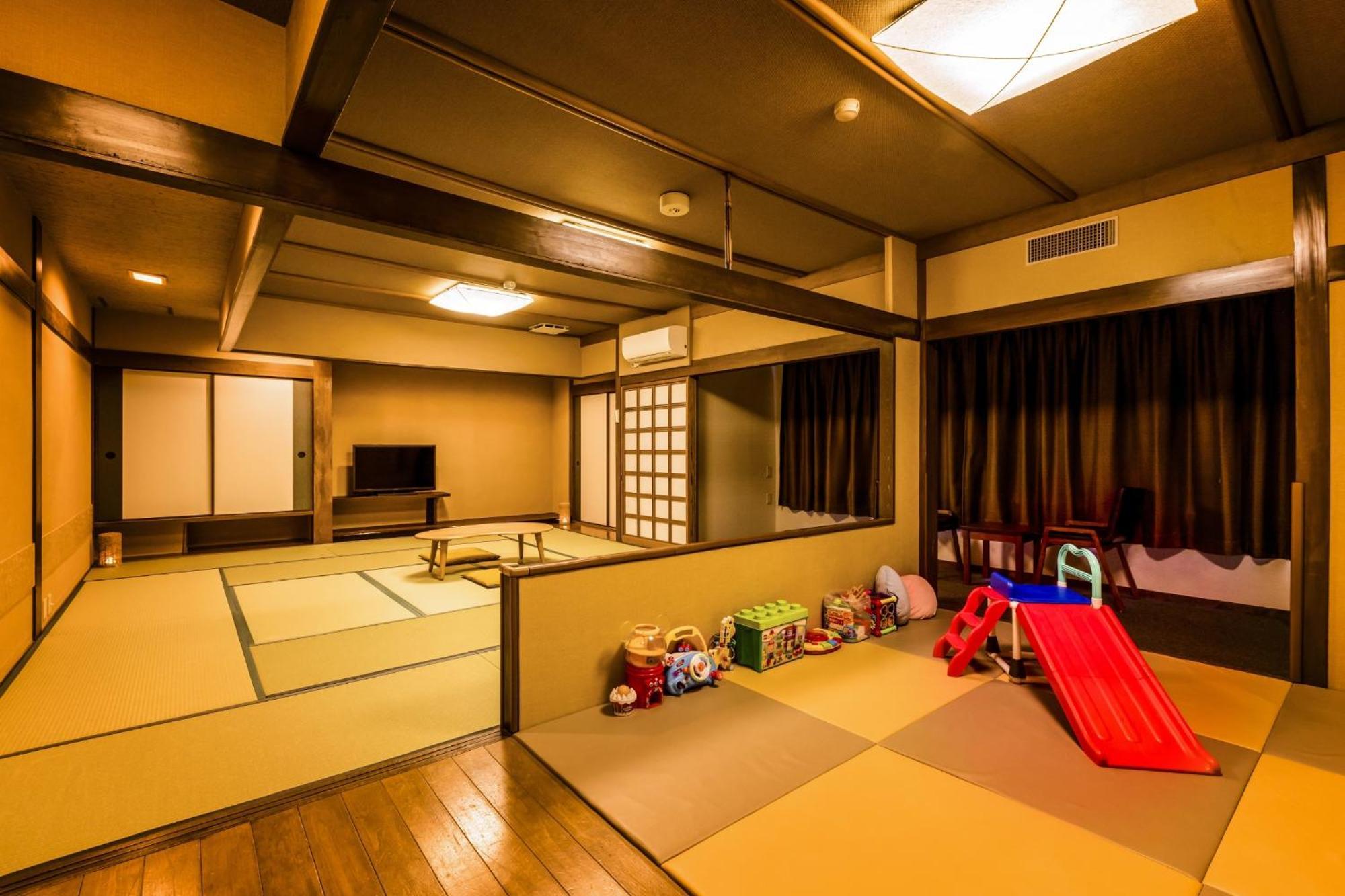 Hotel Ooedo Onsen Monogatari Premium Shirahama Saichoraku Zewnętrze zdjęcie