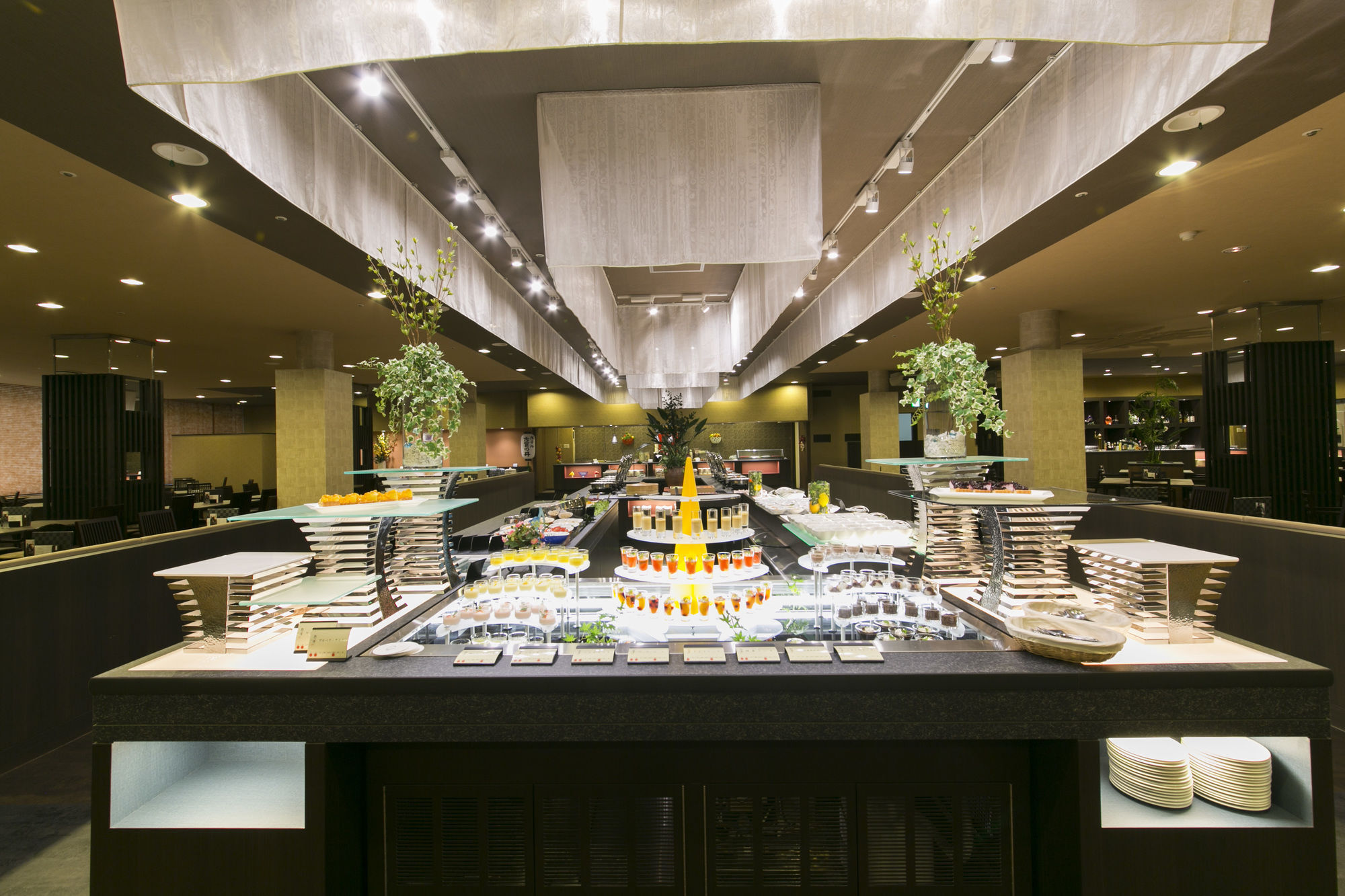 Hotel Ooedo Onsen Monogatari Premium Shirahama Saichoraku Zewnętrze zdjęcie
